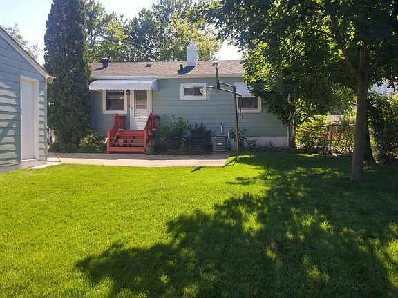 2nd image of 510 Kenwood Ave