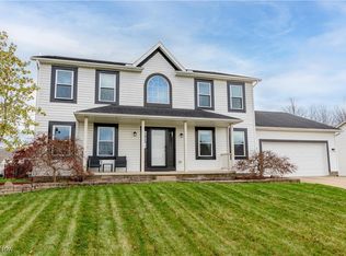 2394 Findlay Cir NW, Uniontown, OH 44685
