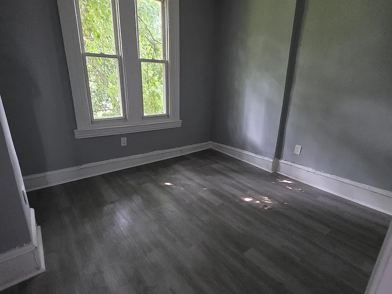 4542 N 19th St #2 — Photo 8