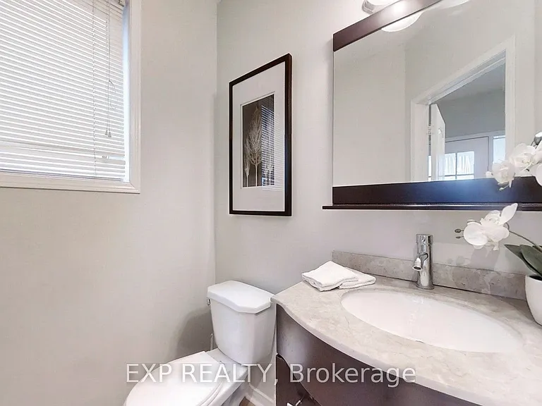 8 Hacienda Dr — Photo 12