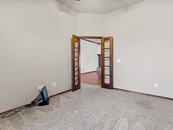 5th image of 16305 Stoneview Dr