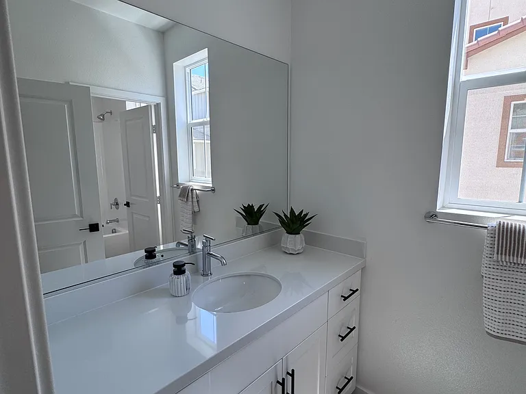 12837 Auburn Dr — Photo 27