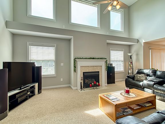 Family Room ...GREAT Room...