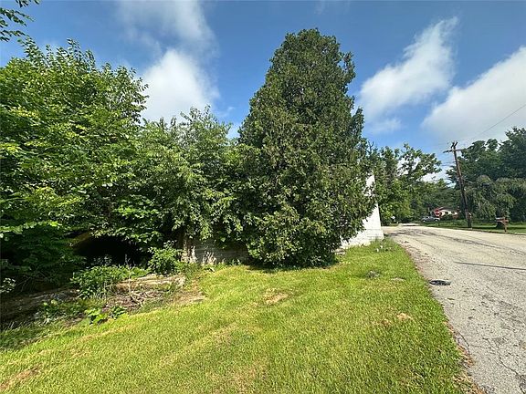4th image of 235 Kangaroo Hill Rd