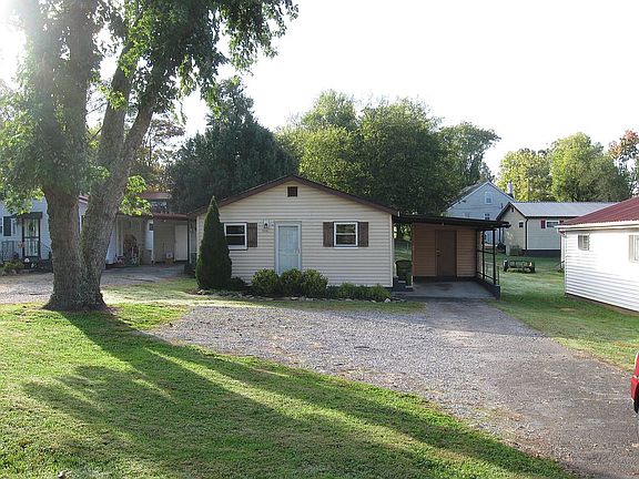 2nd image of 1508 Tuckaleechee Pike