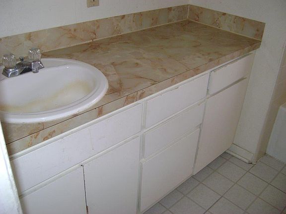 5th image of 4613 NW Santa Fe Ave