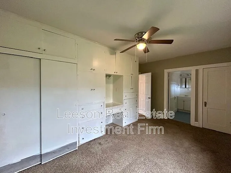 1101 College St #2208 — Photo 7