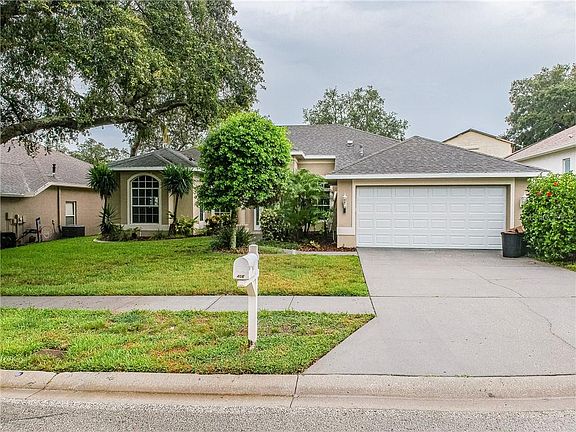 2nd image of 406 Gray Oak Dr