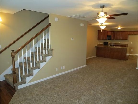 3rd image of 177 Alexander Blvd #177
