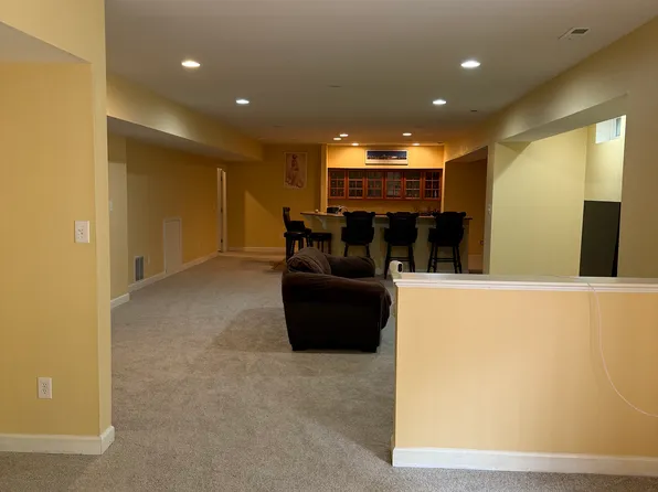 25963 Kimberly Rose Dr, Chantilly, VA 20152