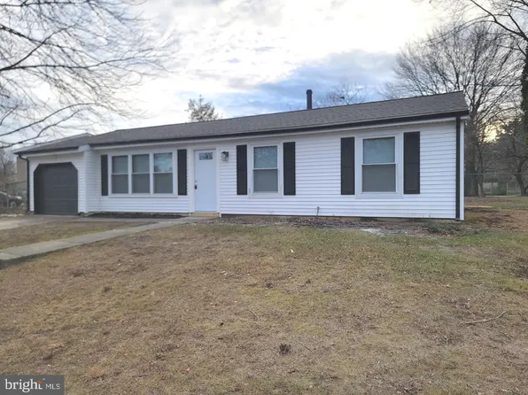 53 Jackson Ln, Sicklerville, NJ 08081