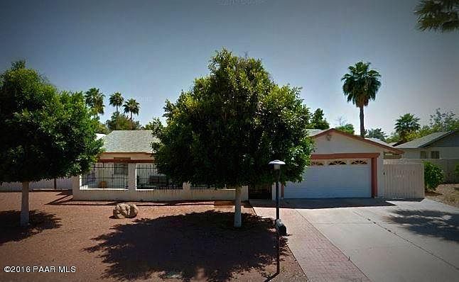 1st image of 233 E Woodman Dr