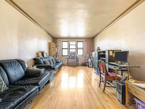 5th image of 69 Ten Yellowston Blvd #5/20