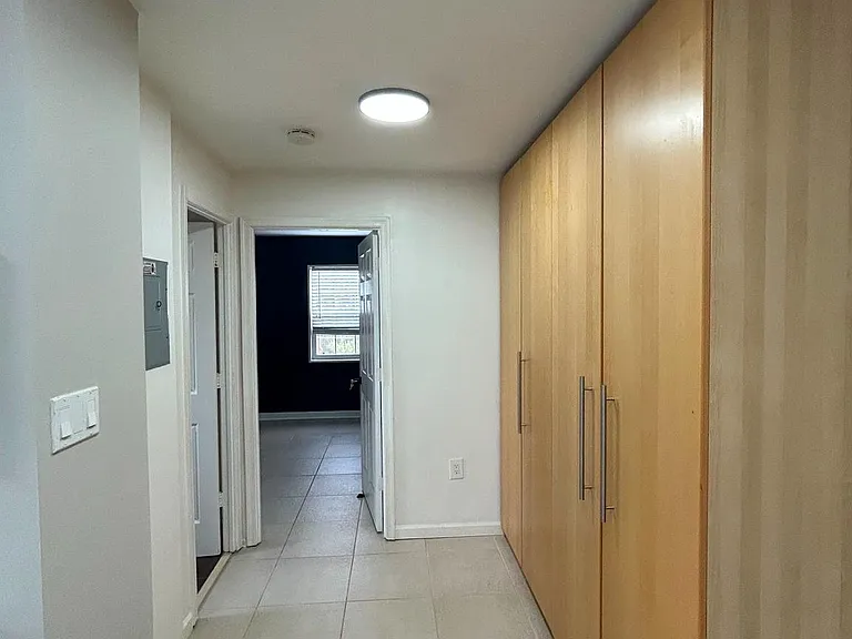 2301 Farrington Ave #3-301 — Photo 4