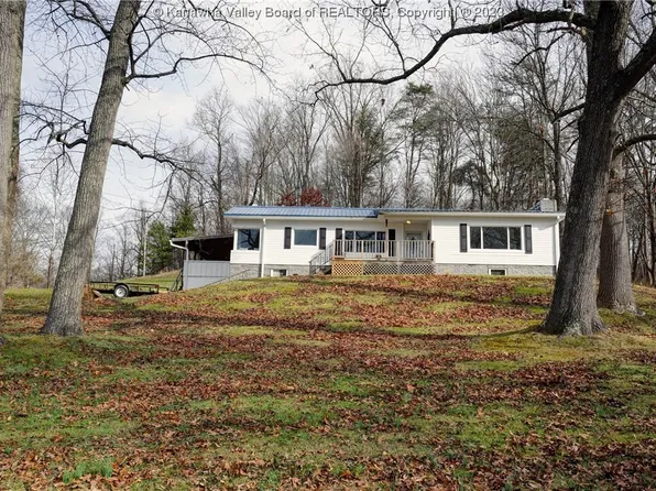 146 Canyon Gulch Ln, Scott Depot, WV 25560