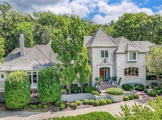 11425 Canterbury Cir, Leawood, KS 66211