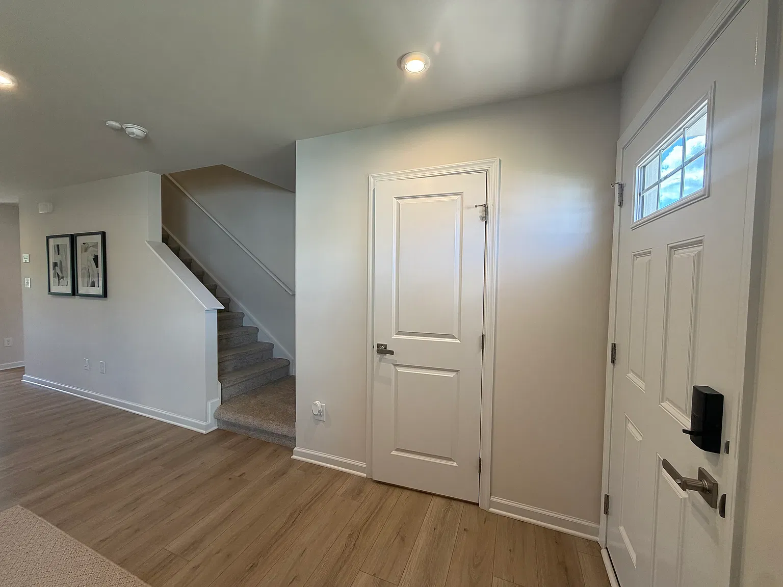 4 bed, 2.5 bath, 1638 sqft, $2,375 — Photo 4