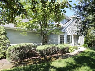 37 Cobblestone Ter, Montville, NJ 07045