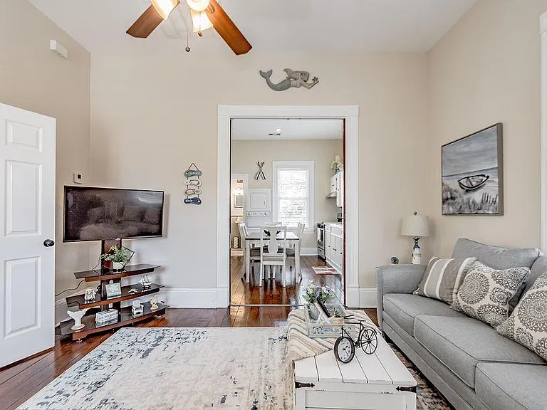 1406 Moody Ave #2 — Photo 7