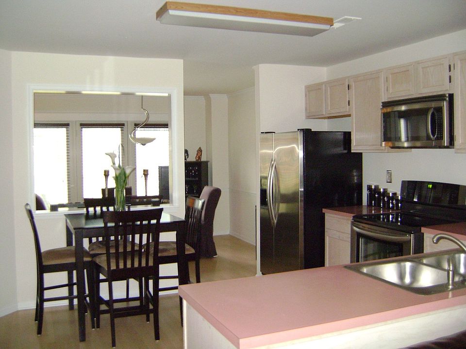 Super Eat In Kitchen