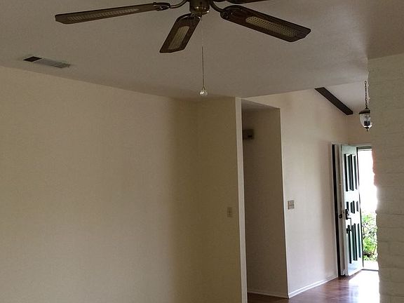 5th image of 1401 La Paz Dr