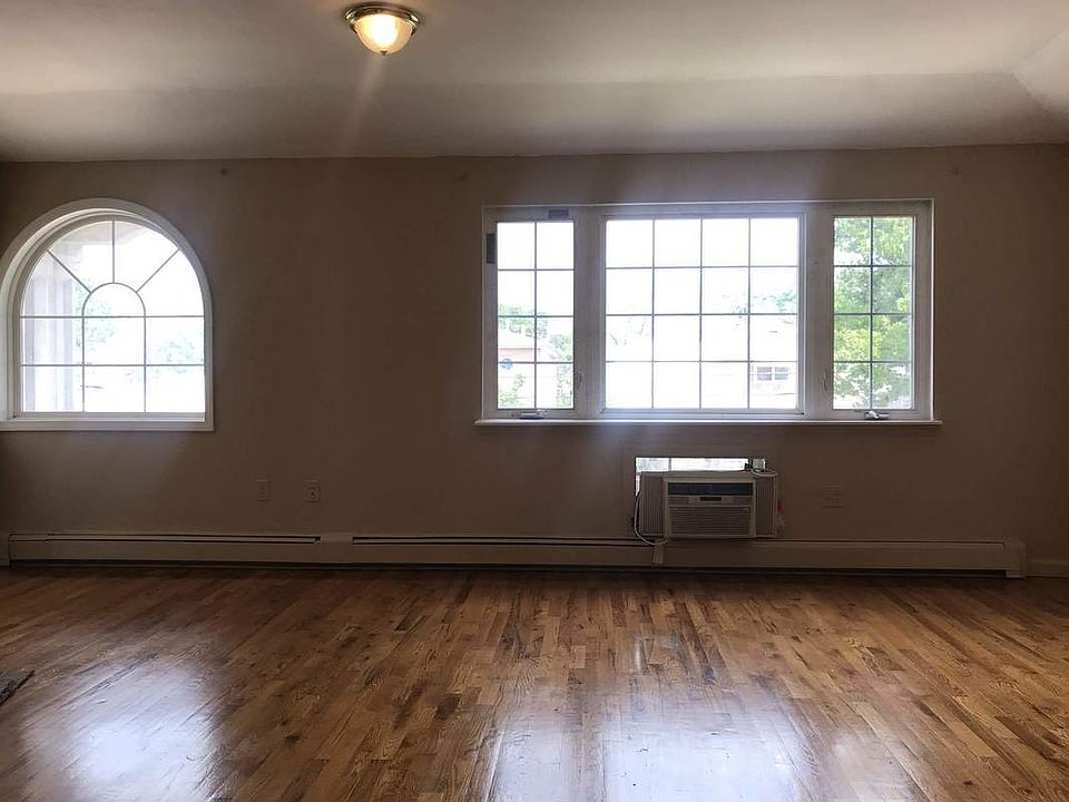 1st image of 13446 155th St #2