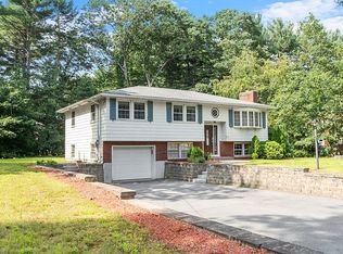 10 Balmoral Dr, Billerica, MA 01821