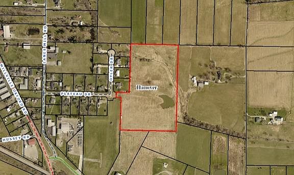 2nd image of 3715 Plateau Dr