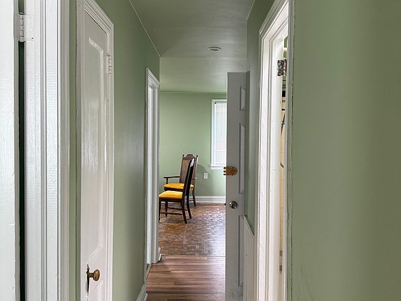 4th image of 1000 Rosalie St Floor 2
