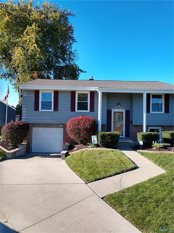 350 Easthampton Dr photo 1