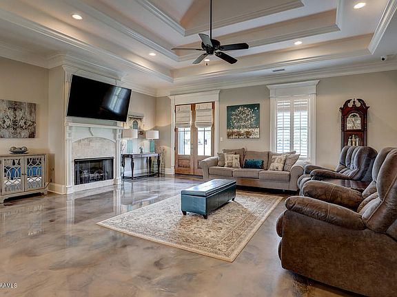 5th image of 101 Lantana Ct