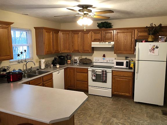 4th image of 785 Calderwood Ct Unit B