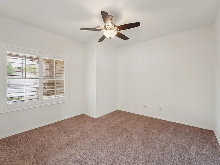 1268 E Birdland Dr — Photo 29