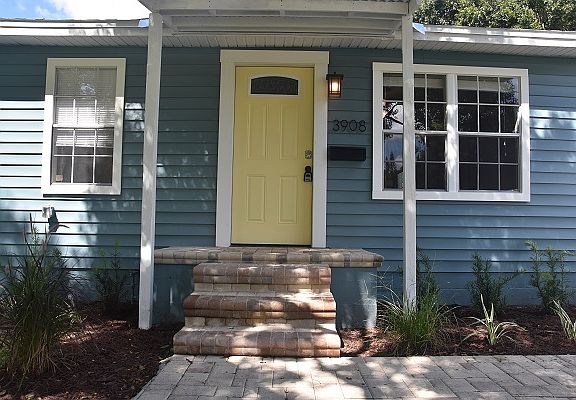 4th image of 3908 29th St N