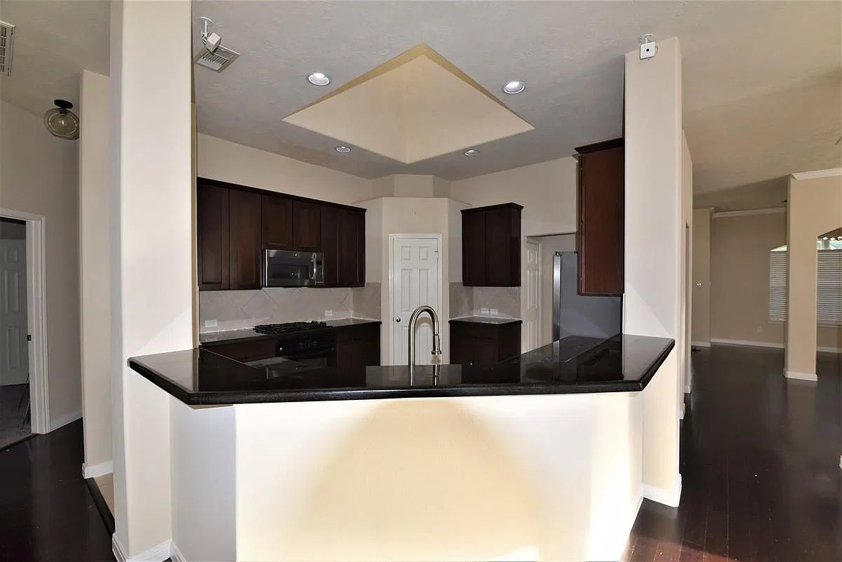 4609 Pompton Ct — Photo 1