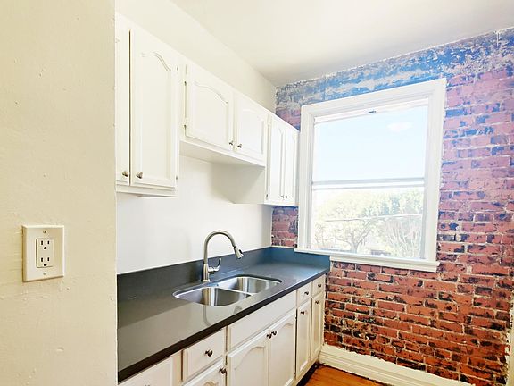 3rd image of 745 S Normandie Ave APT 505