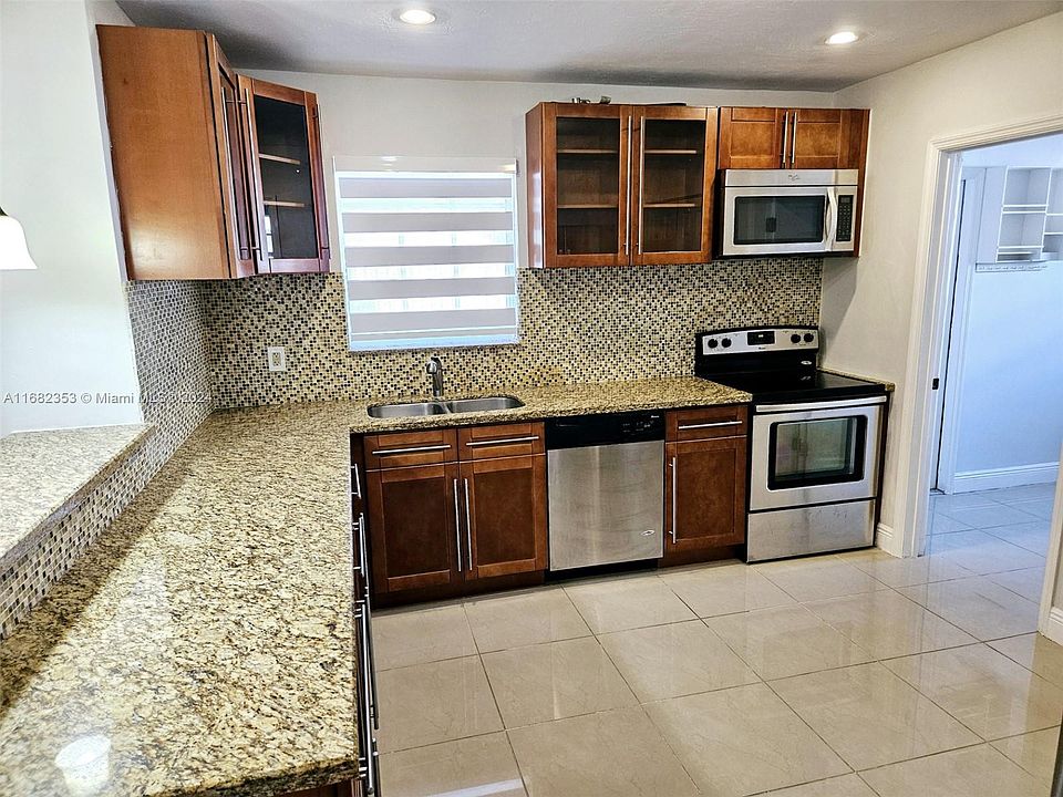 760 SW 69th Ter Hollywood FL Zillow