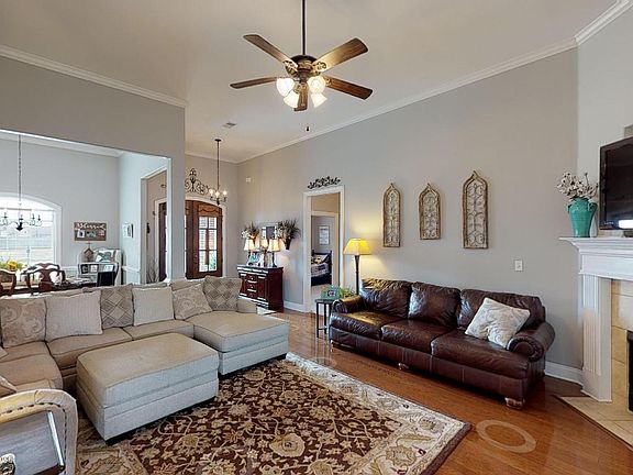 5th image of 2914 Summer Oaks Pl