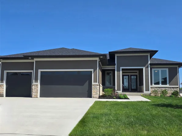 16211 Goodman Dr, Urbandale, IA 50323