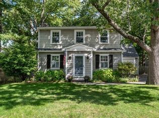 7 Summit Rd, Wellesley, MA 02482
