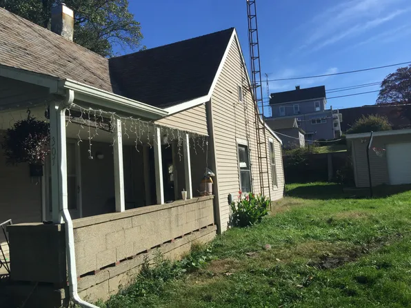 307 N Walnut St, Veedersburg, IN 47987