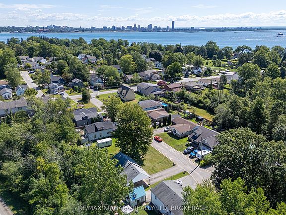 4th image of 30 A Ave