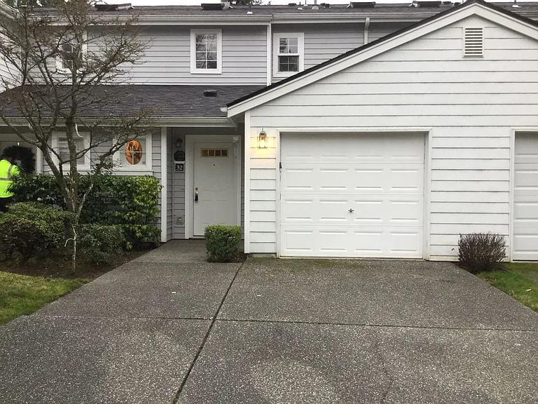 10030 Holly Dr #32 — Photo 2