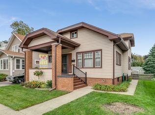 925 Arthur Ave, Racine, WI 53405