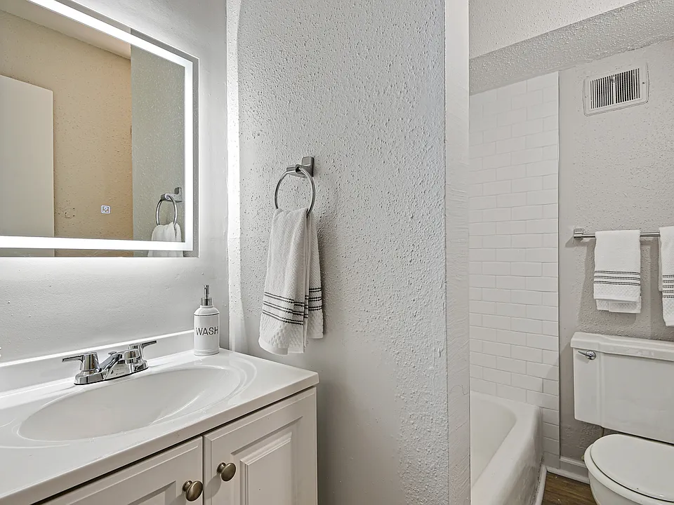 Flatiron Bathroom