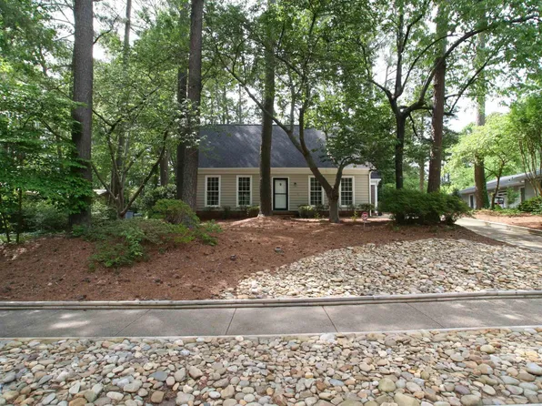 7821 Haymarket Ln, Raleigh, NC 27615