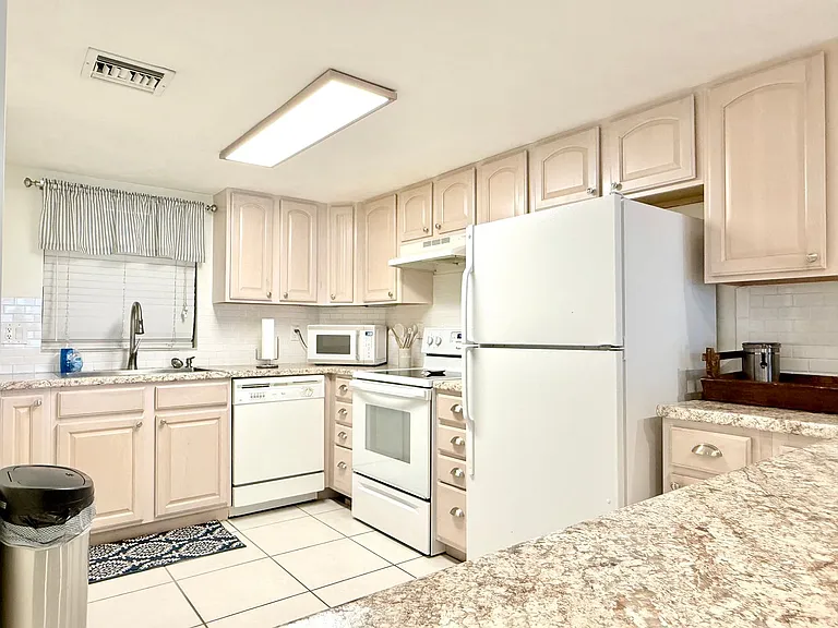 3800 S Atlantic Ave #105 — Photo 2