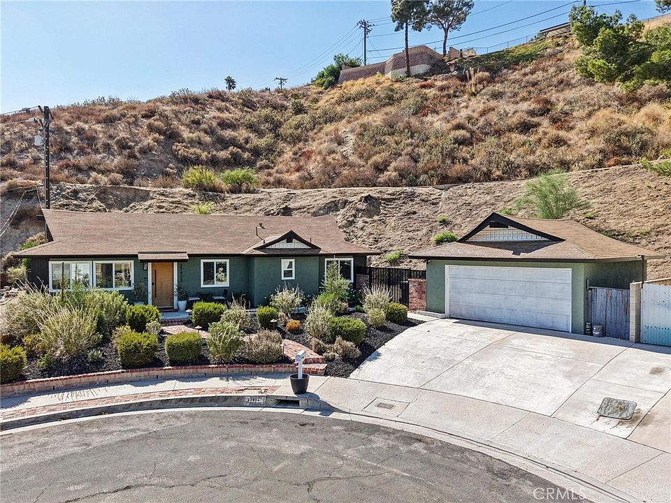 1st image of 27973 Carvel Dr
