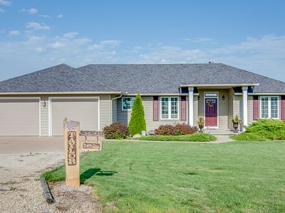 5311 Terra Heights Dr, Manhattan, KS, 66503