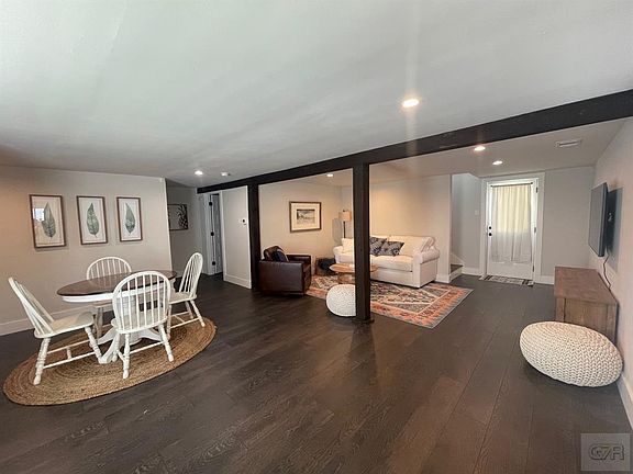4th image of 1715 30th St